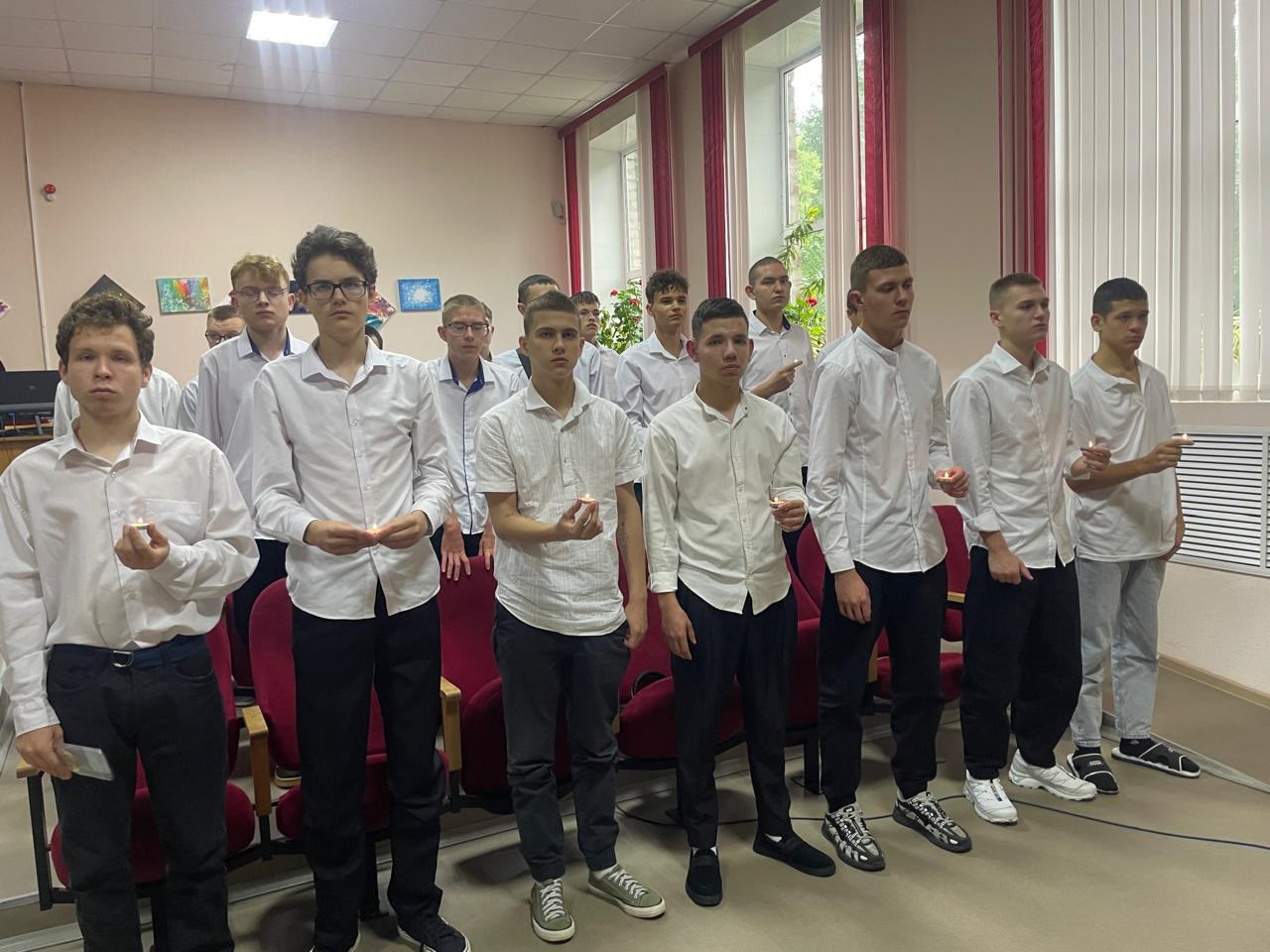 В техникуме прошла акция «Свеча памяти» ко Дню солидарности в борьбе с терроризмом